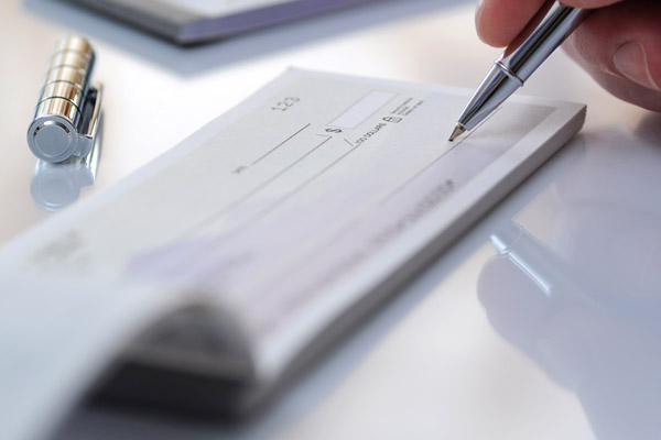 checkbook-600px Picture of a Checkbook